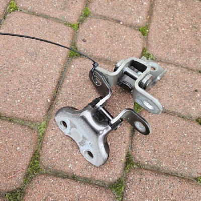 Zawias zawiasy drzwi tył tylny lewy komplet Toyota Camry VIII XV70