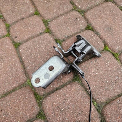 Zawias zawiasy drzwi tył tylny prawy komplet Toyota Camry VIII XV70