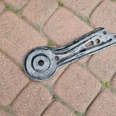 Uchwyt mocowanie wspornik zawieszenia belka blacha p Toyota Camry VIII XV70