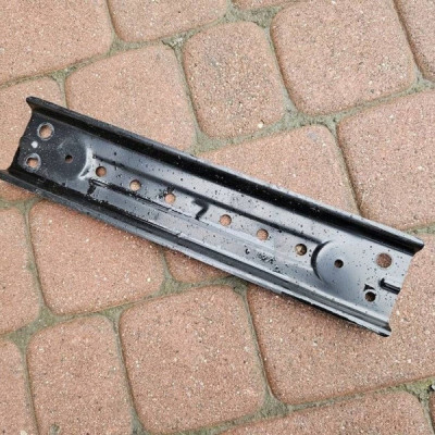 Uchwyt mocowanie wspornik zawieszenia belka blacha Toyota Camry VIII XV70