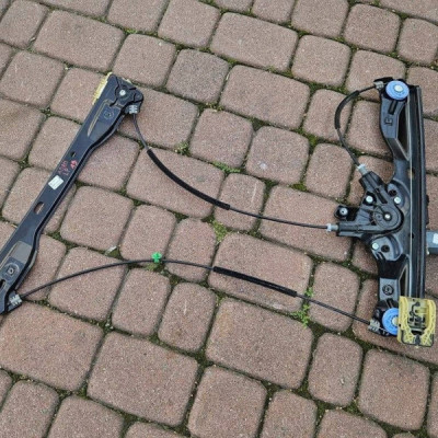 Podnośnik mechanizm szyby przód przedni lewy EU Opel Adam 13350349