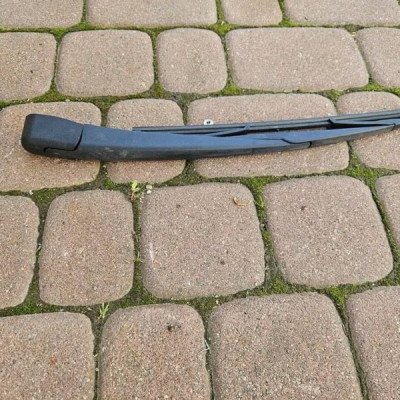 Ramie wycieraczki szyby tył tylnej pióro wycieraczka Opel Adam 13354358