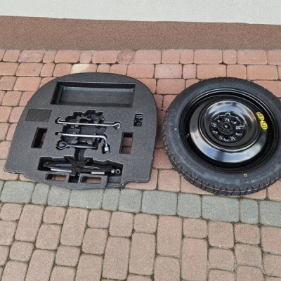 Koło zapasowe zestaw naprawczy dojazdówka lewarek Toyota Camry VIII XV70