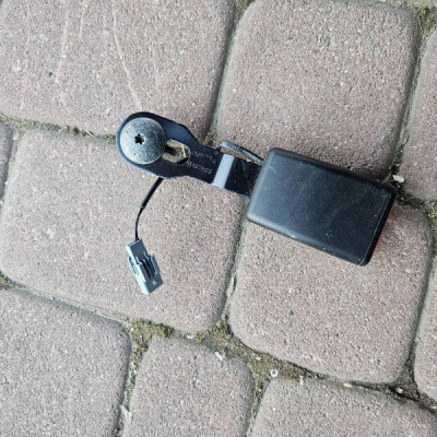 Klamra zapinka wpinka pasa pasów przód Renault Zoe 888428542R