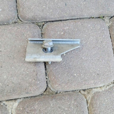 Uchwyt mocowanie wspornik akumulatora Dacia sandero Renault Clio IV 83100R