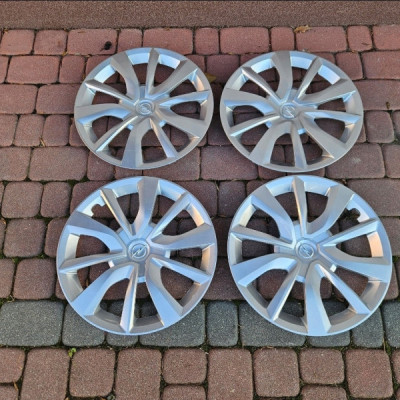 Kołpak kołpaki komplet 16" NOWY strukturalny Opel Corsa F 9832850380