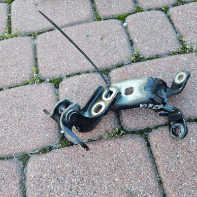 Zawias zawiasy drzwi przód przednie lewe Z22y Opel Astra K