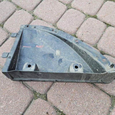 Osłona dolna podłoga zderzaka przód prawa chlapacz Opel Mokka B 9835229280