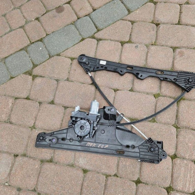 Podnośnik mechanizm szyby przód silniczek lewy Opel Mokka B 9828130780
