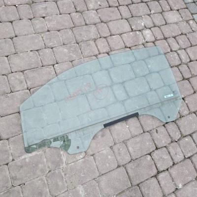Szyba drzwi przód przednich lewych lewa 2017R Opel Adam