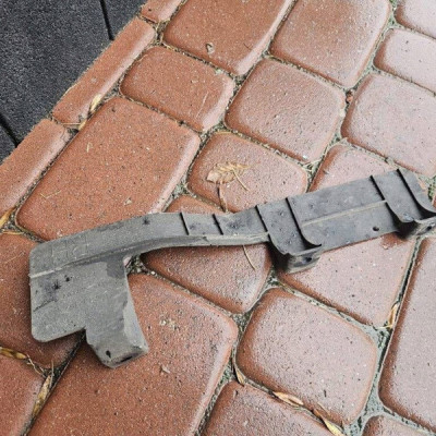 Osłona obudowa tył tylna prawa chlapacz Opel Adam 13454673