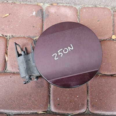 Wlew paliwa klapka wlewu paliwa Z50N Opel Adam 13433210