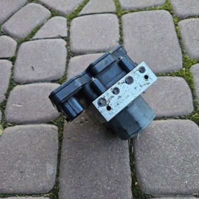 Pompa ABS ABS-u hamulcowa ASR MC2 Opel Adam 13473390