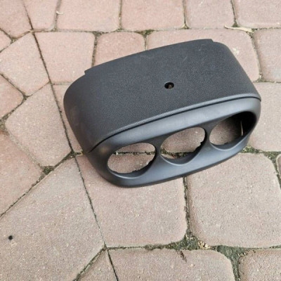 Obudowa osłona panelu klimatyzacji deski Opel Adam 13493972