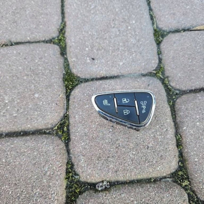 Przełącznik podgrzewania foteli, parkowania, zamykania Opel Adam 13363832