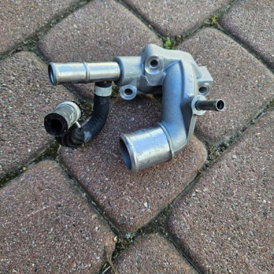 Przewód krócieć wąż wody 2.5 HYBRYDA XA25A RAV4 Toyota Camry VIII XV70