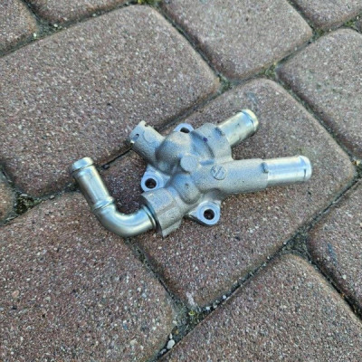 Przewód krócieć wąż wody 2.5 HYBRYDA XA25A RAV4 Toyota Camry VIII XV70