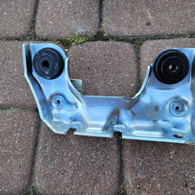 Uchwyt mocowanie inwertora baterii wspornik łącznik Toyota Camry VIII XV70