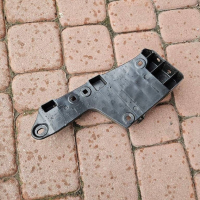 Ślizg mocowanie wspornik zderzaka tył Toyota Camry VIII XV70 52592-33040