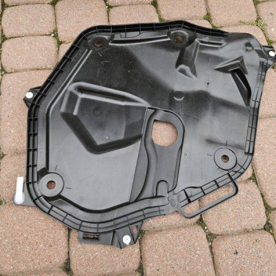 Obudowa osłona drzwi przód przednia lewa Toyota Camry VIII XV70 67832-33130