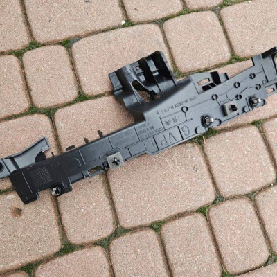 Uchwyt mocowanie progu PROACE CITY Berlingo Combo E Rifter 9818268580