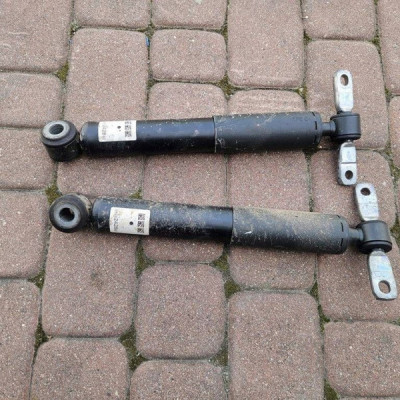 Komplet amortyzatorów NOWE PROACE CITY Berlingo Combo E Rifter 9826242880