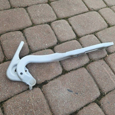 Zawias maski lewy biały EWP PROACE CITY Combo E 9816485080