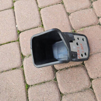 Osłona rolki prowadnicy szyny lewa PROACE CITY Combo E Berlingo Rifter