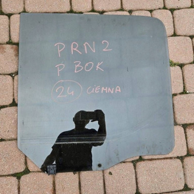 Szyba drzwi bok tył tylna prawa 2024r PROACE CITY Combo E Berlingo Rifter