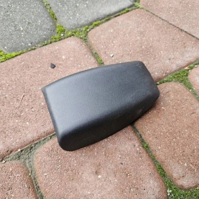 Osłona nakładka zawiasu PROACE CITY Berlingo Combo E Rifter 9684012680