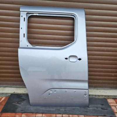 Drzwi bok boczne prawe szare KCA TOYOTA PROACE CITY BERLINGO COMBO RIFTER