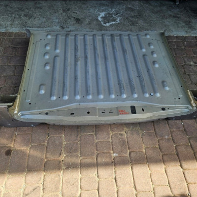 Cwiartka pas tylny wanna krótki Proace City Berlingo Rifter Doblo Combo E