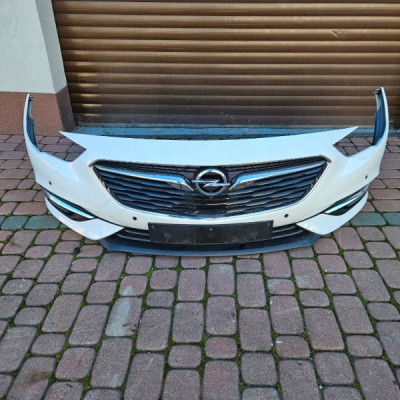 Zderzak przód przedni grill wzmocnienie bialy Z40r 4PDC Opel Insignia B