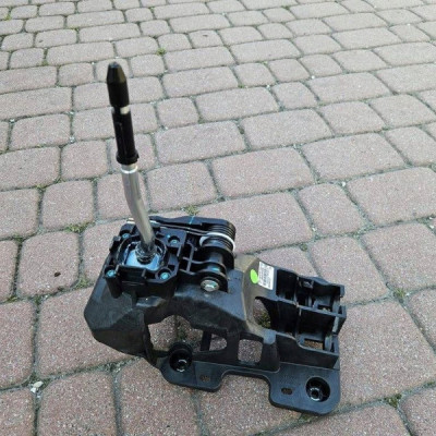 Lewarek zmiany biegów 5 biegowy benzyna Opel Corsa F 9840308980