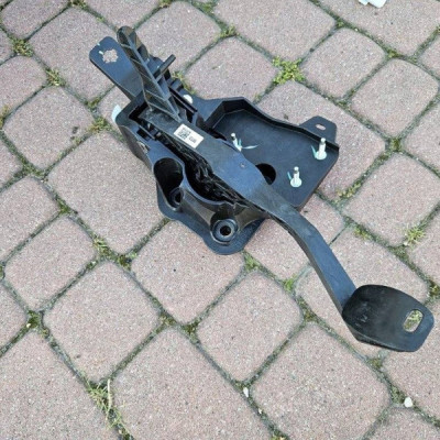 Pedał hamulca EUROPA Peugeot 208 Opel Corsa F 9824311680