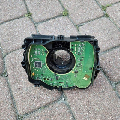 Czujnik kąta skrętu manetki przełącznik zespolony Opel Corsa F 98426959YX