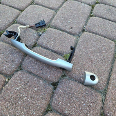 Klamka drzwi przód przednia lewa TEKQA keyless Renault Zoe