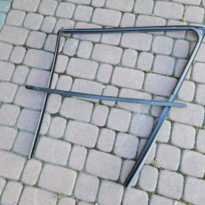 Uszczelka zgarniacz drzwi przód przednia prawa KPL Renault Zoe 803300513R