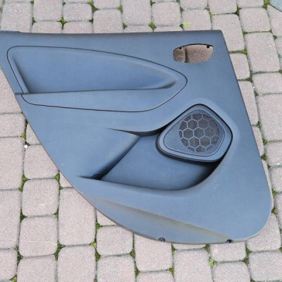 Boczek drzwi tył tylnych lewych lewy Renault Zoe 829A13855R