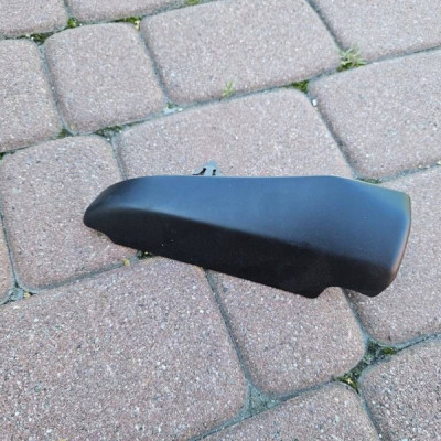 Zakończenie osłona lusterka boczka prawa Renault Zoe 802924259R