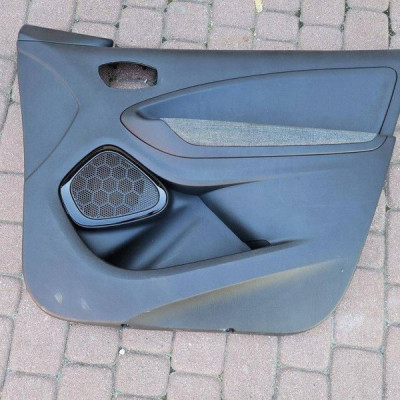 Boczek drzwi przód przednich prawych Renault Zoe 809005247R