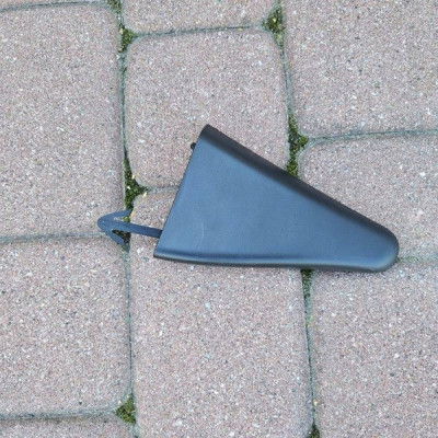 Trójkąt zakończenie boczka drzwi tył tylnych prawych Renault Zoe 822747549R