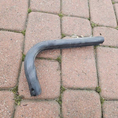 Uszczelka zakończenie podszybia prawe wykończenie Renault Zoe