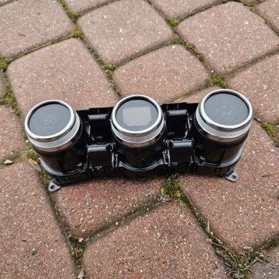 Panel klimatyzacji sterownik nawiewu nadmuchu Renault Zoe 275100936R