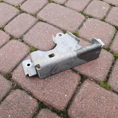 Uchwyt wspornik mocowanie blacha Renault Zoe 296V69795R