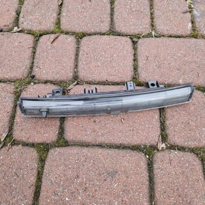 Trzecie światło stopu hamulca w klapę Renault Zoe 265904593R
