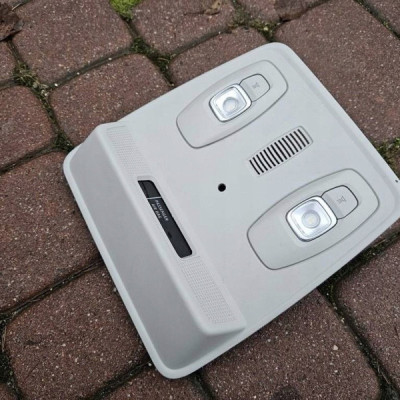 Lampka oświetlenia kabiny wnętrza podsufitki Renault Zoe 969807289R