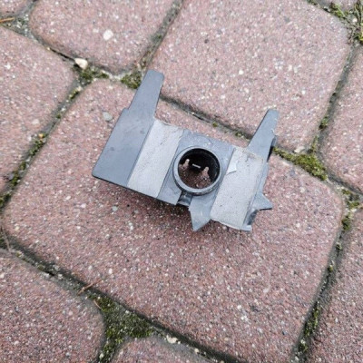 Koszyk uchwyt mocowanie czujnika parkowania PDC Renault Zoe 253C64972R