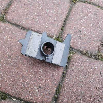 Koszyk uchwyt mocowanie czujnika parkowania PDC Renault Zoe 253C77023R