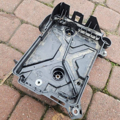 Obudowa podstawa akumulatora mocowanie Renault Zoe 648940737R